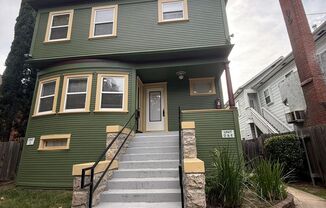 STUNNING 1BD/1BA IN A FIVEPLEX IN EAST SACRAMENTO - Available Now!