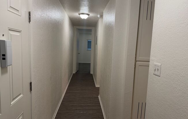 2 beds, 1 bath, 915 sqft, $2,765, Unit 5003A