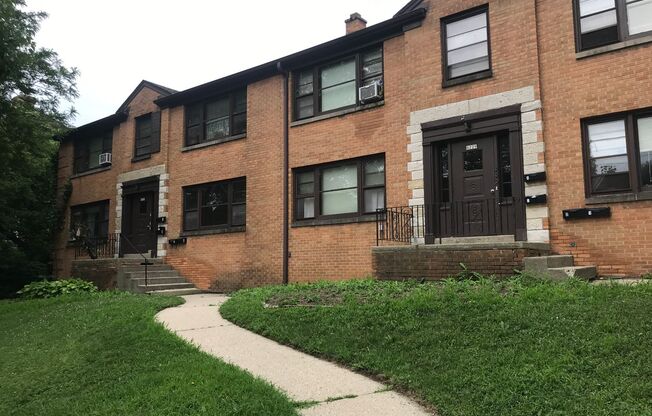 6225-29 Milwaukee Ave.