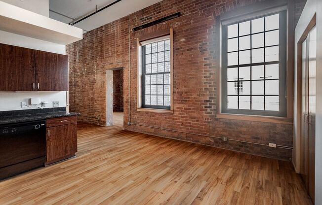 1 bed, 1 bath, 730 sqft, $1,715, Unit 110
