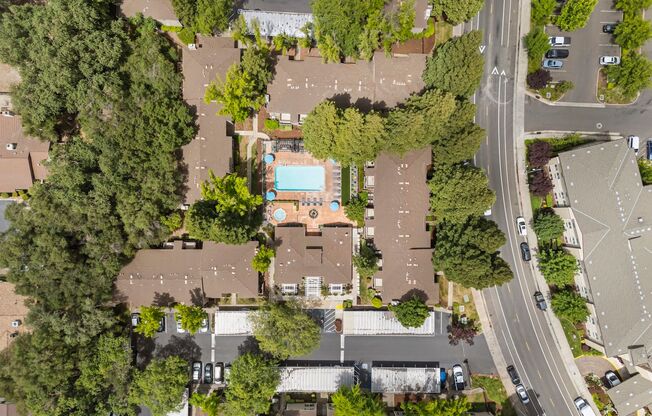 2 beds, 1 bath, 875 sqft, $2,025, Unit 47