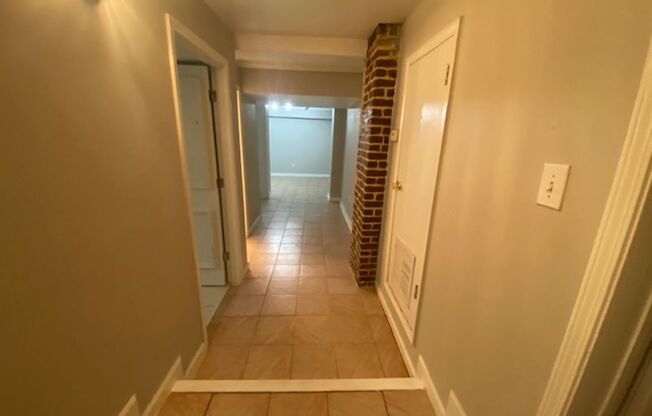 2 beds, 2 baths, 1,000 sqft, $1,650, Unit 29