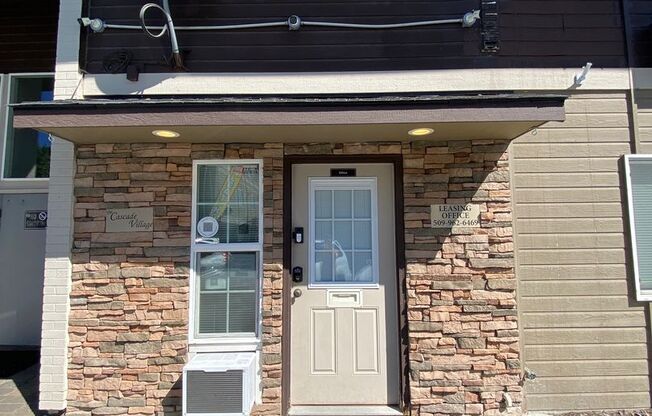 1 bed, 1 bath, 566 sqft, $1,015, Unit 15