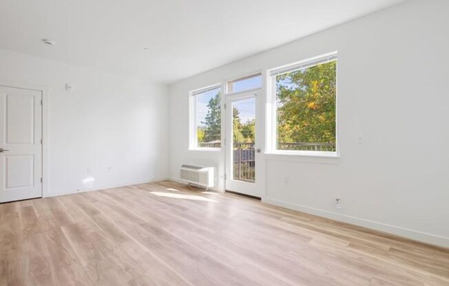 1 bed, 1 bath, 569 sqft, $1,595, Unit 404