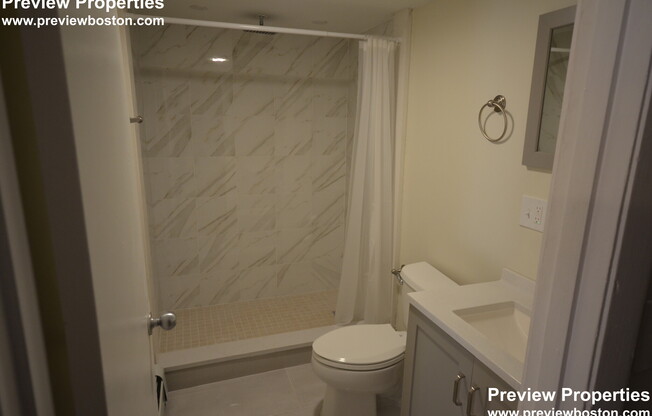 126 Warren St 024