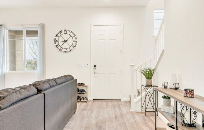 Beautiful 2019 Built 3 bedrooms 2.5 bath!