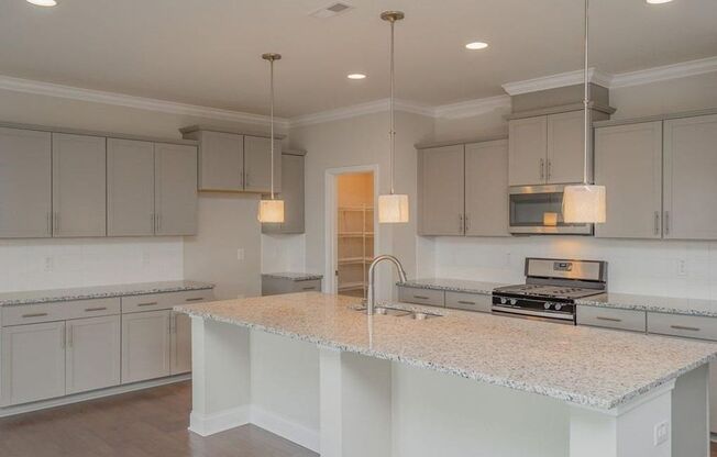 Welcome to this stunning 3-bedroom, 2.5-bathroom end-unit townhouse located in the vibrant city of Raleigh, NC.
