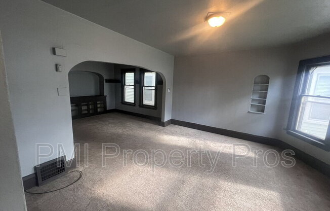 2530 N 37 ST