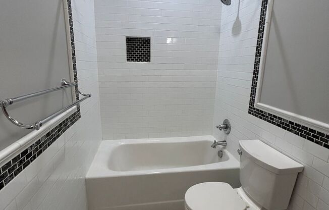 1 bed, 1 bath, 750 sqft, $1,550, Unit 108