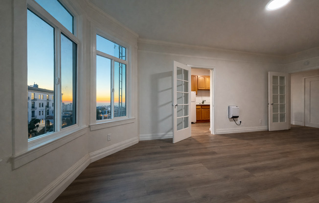 Bright Studio with Incredible Views in Prime Outer Richmond