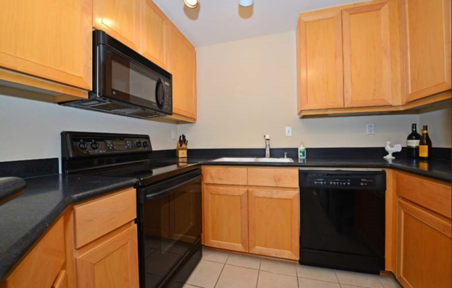 1 bed, 2 baths, $3,500, Unit Unit 615