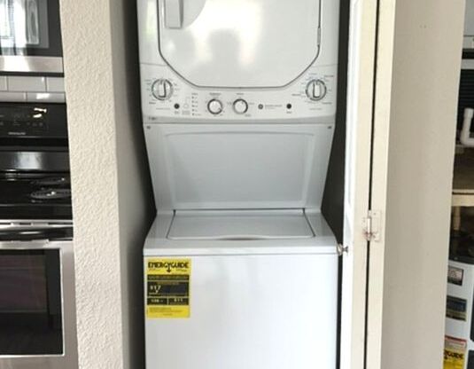 1 bed, 1 bath, 463 sqft, $1,295, Unit Unit 1907
