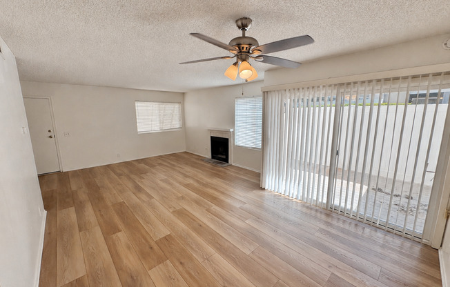 Ralston Village Townhome- Great Amenities!