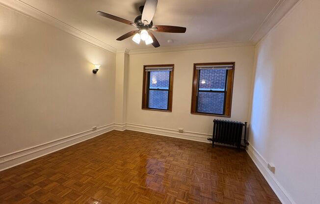 Studio, 1 bath, 320 sqft, $1,345, Unit 273-0614