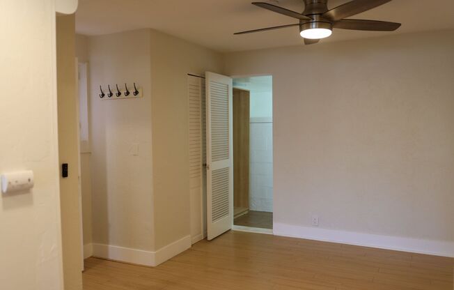 1 bed, 1 bath, 450 sqft, $3,295, Unit 05