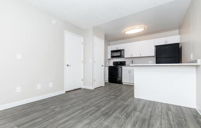 1 bed, 1 bath, 427 sqft, $795