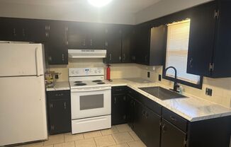 2 beds, 1 bath, $1,025