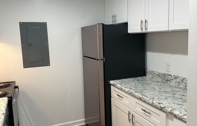 1 bed, 1 bath, 715 sqft, $1,250, Unit 2282-01