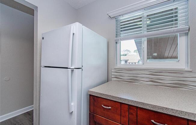 2 beds, 2 baths, 864 sqft, $1,400