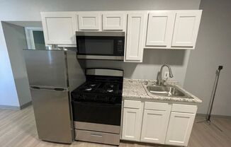 Studio, 1 bath, 600 sqft, $599, Unit Unit 8