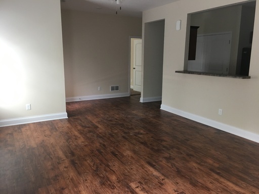 2 beds, 2 baths, 900 sqft, $999, Unit 882-C Lynnwood Way-Unit 6