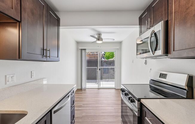 1 bed, 1 bath, 698 sqft, $1,399, Unit 83