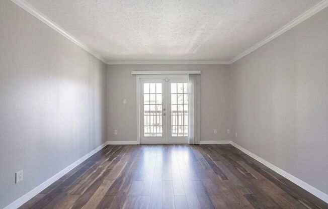1/1 Condo in Altamonte Springs ~ New Flooring, Granite Counters, SS Appliances!