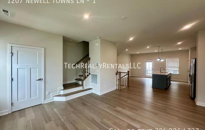 1207 NEWELL TOWNS LN
