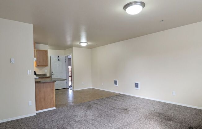 3 beds, 2 baths, 1,180 sqft, $1,585, Unit E304