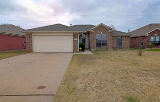 Spacious 4 bed home in Moore!