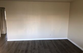 L-Pinetree Apartments