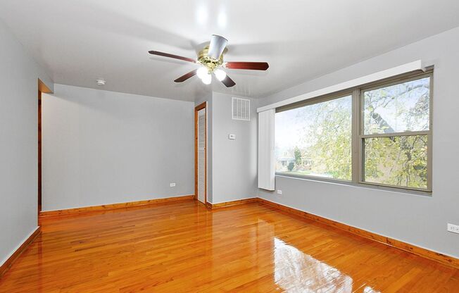 3639 W 63rd MOBILITY ZONE