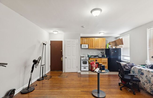 1 bed, 1 bath, 650 sqft, $1,190, Unit A31