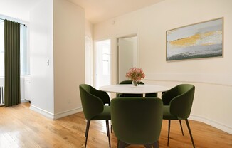 2 beds, 1 bath, $5,300, Unit 4B