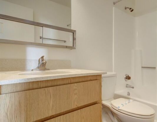 1 bed, 1 bath, 704 sqft, $1,200, Unit 108