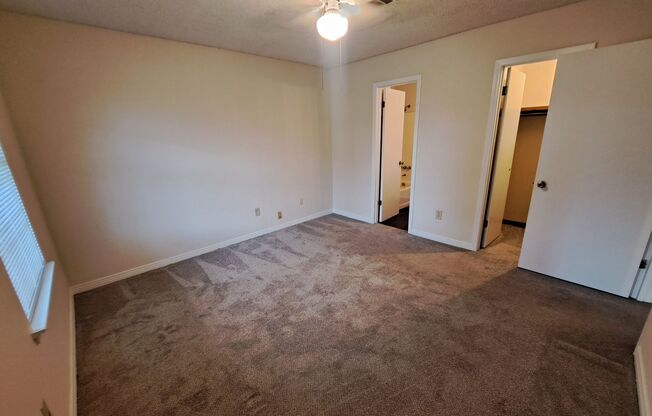 3 beds, 2 baths, $1,395