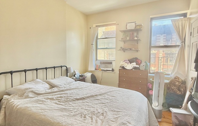 216 W 108 ST