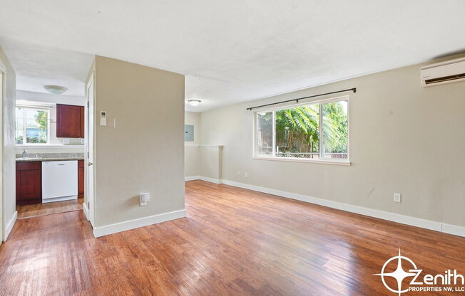 1310 E 32 ST