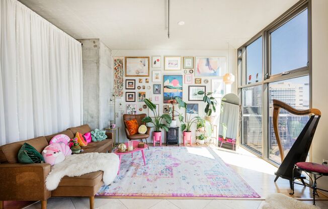 Arts District- Downtown Las Vegas~Luxury furnished condo now available!