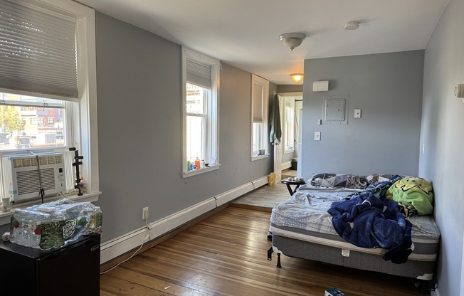 228 SUMNER ST