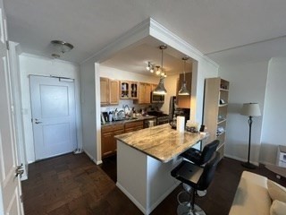 1 bed, 1 bath, 871 sqft, $3,250, Unit 17D