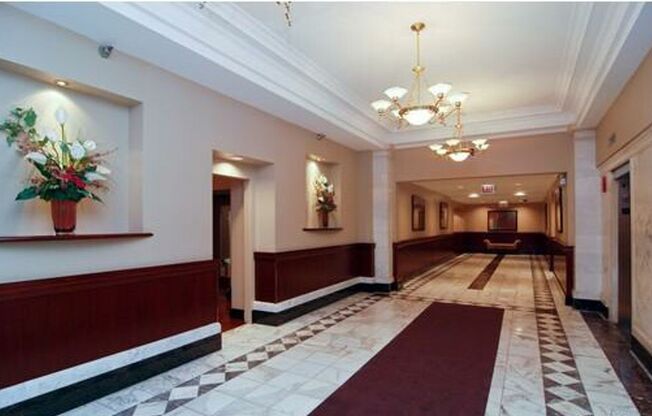 BEAUTIFUL STUDIOAPARMENT IN BURNHAM PLAZA WITH 1.0 BATH