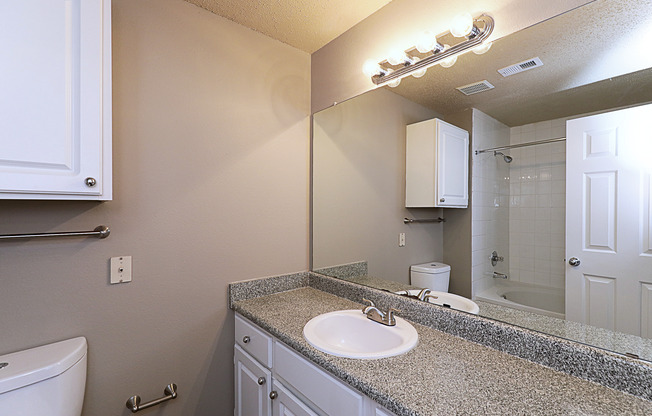 2 beds, 2 baths, 948 sqft, $1,525