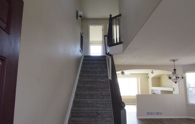 Beautiful 2-Story Home with 3-Car Attached Garage in Buffalo Mesa