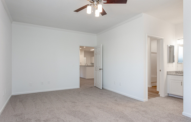 The Lakes Apartments