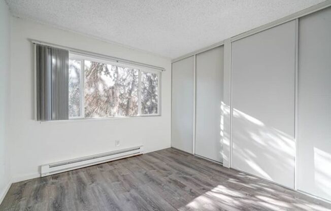 3 beds, 2 baths, 1,204 sqft, $2,560, Unit 93