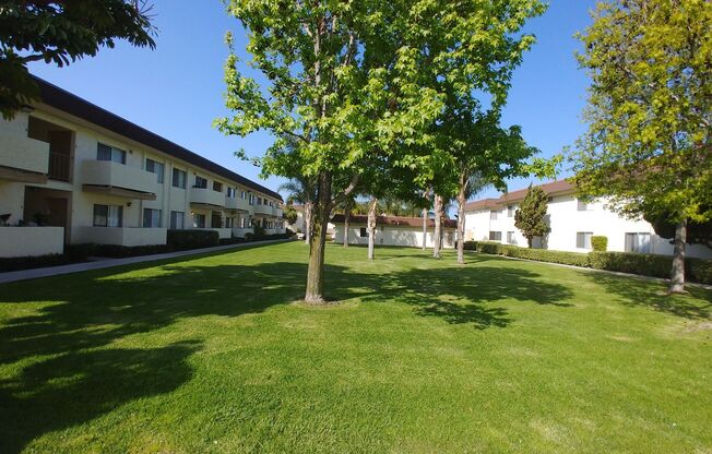 Castle Park Garden Apartments
