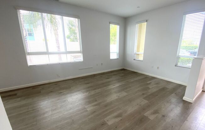 4 Bdrm Parkside Village Gem -  2 weeks free rent move-in by August 1st!
