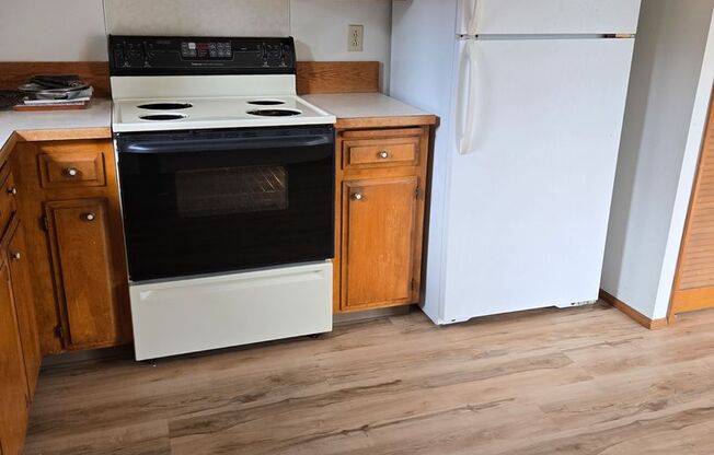 2116 2122 NOMAD CT SE