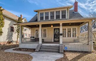 Charming Minneapolis 3-Bedroom Home Available Now!